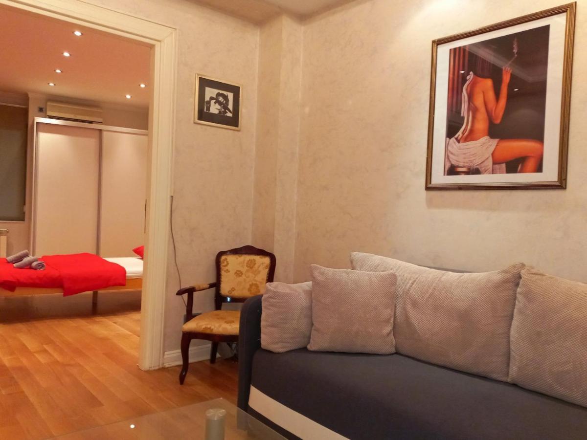 Alex Lux Apartment เบลเกรด ภายนอก รูปภาพ