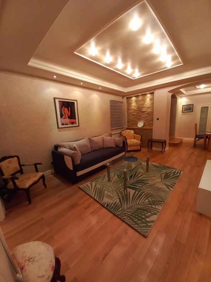 Alex Lux Apartment เบลเกรด ภายนอก รูปภาพ