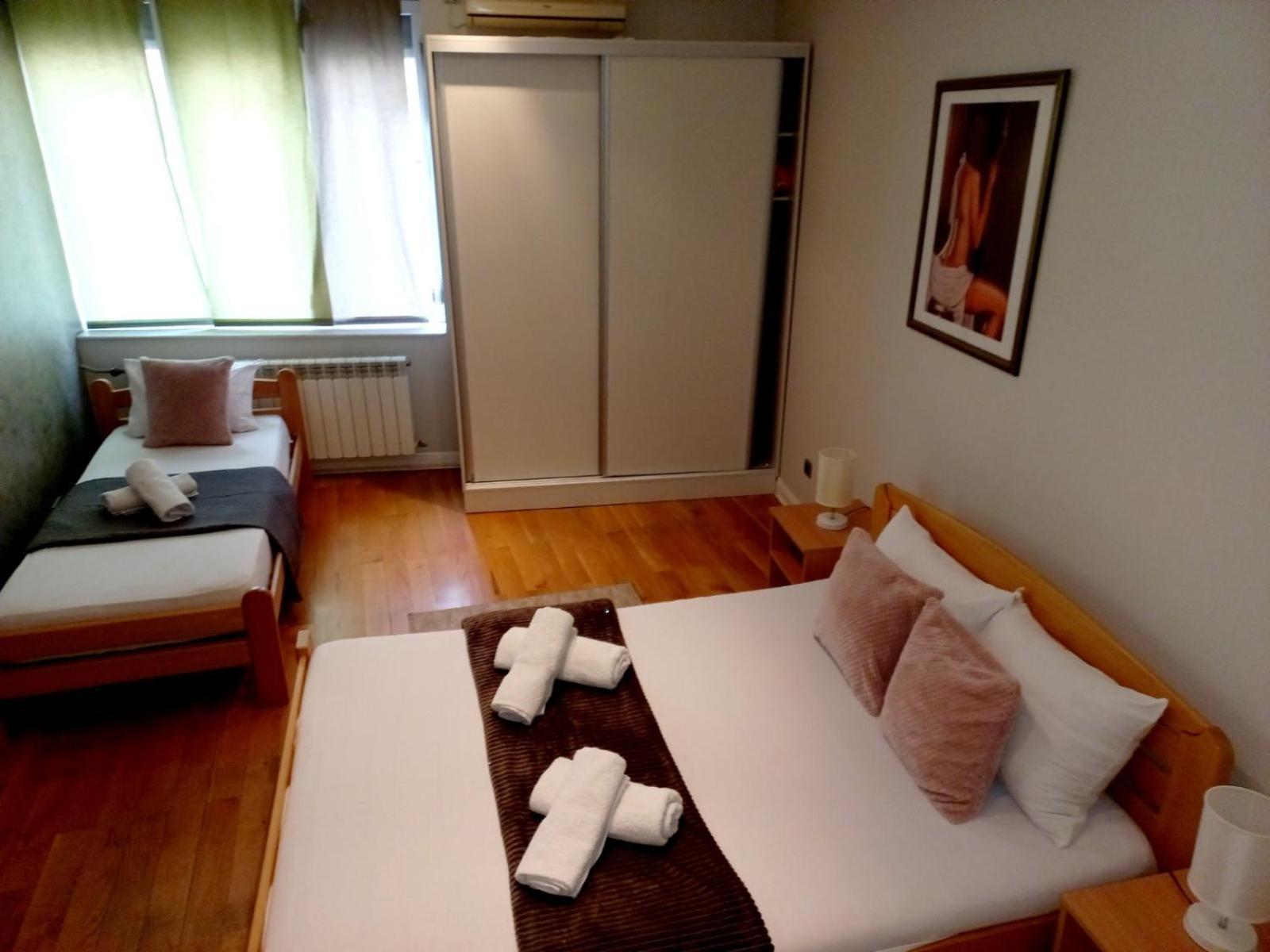 Alex Lux Apartment เบลเกรด ภายนอก รูปภาพ
