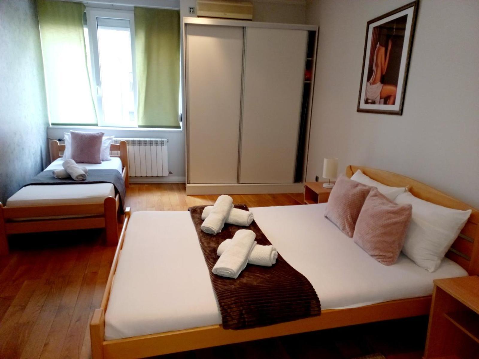 Alex Lux Apartment เบลเกรด ภายนอก รูปภาพ